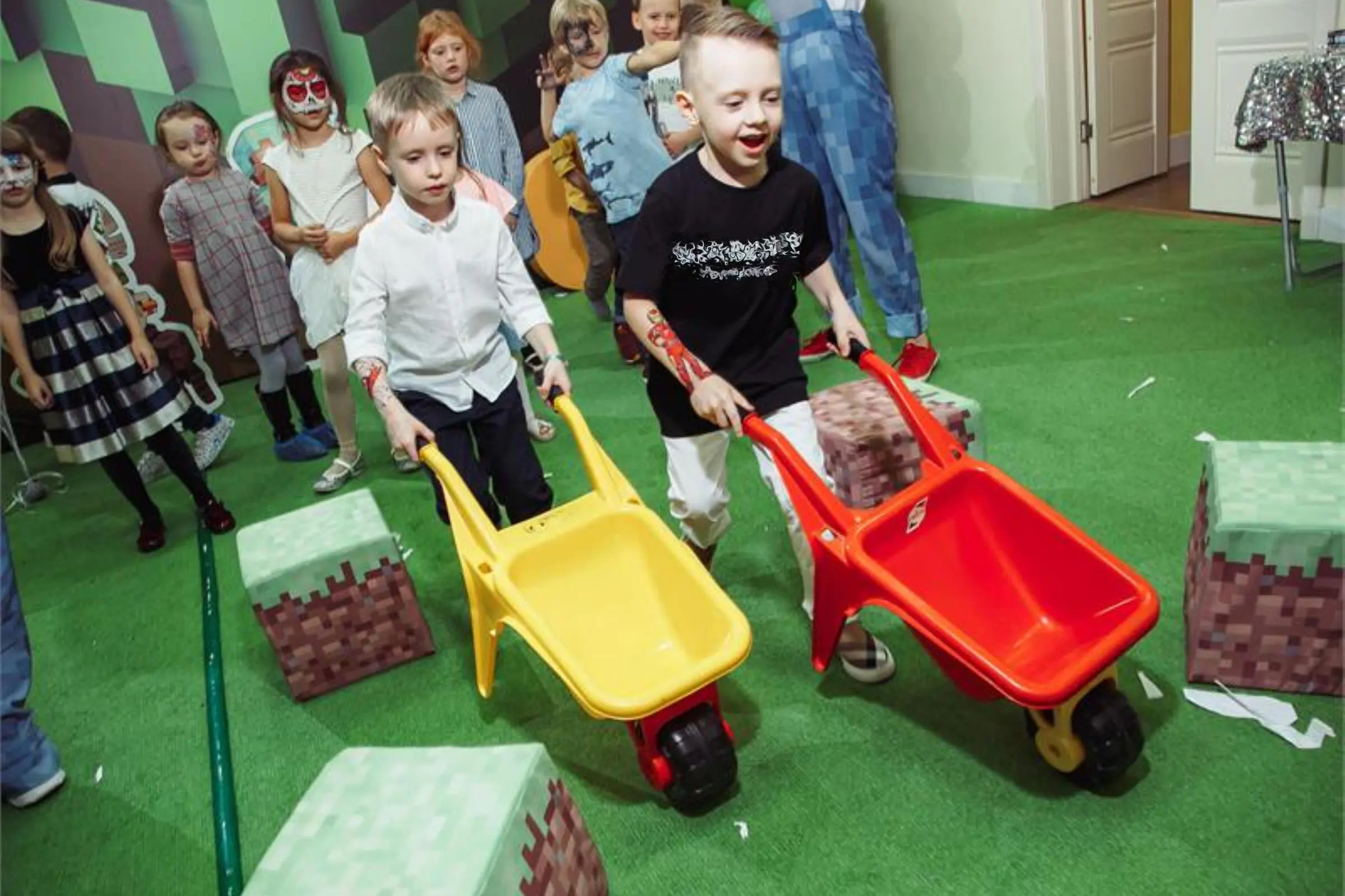 Откройте двери в мир квестов!