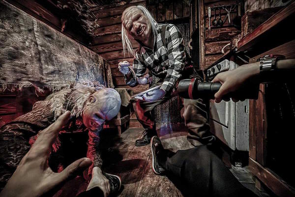 Фотография перформанса «Потерявшие свет»