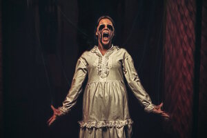 Фотография перформанса Все мы грешные от компании Кибернетика (Фото 2)